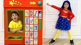 Sofia trades Toys for Real Treats - Vending machine kids toys story