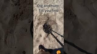 One Of My Weirdest Metal Detecting Finds - Florida's Treasure Coast Beach with Minelab Elite