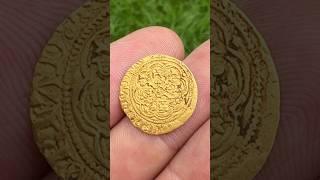 I can’t believe my eyes. I found medieval gold treasure metal detecting