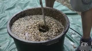 Mixing with Pebble Epoxy Resin for Courtyard and Pavements Coating