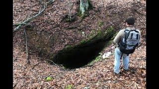 Нашли в горах загадочную Пещеру , а так же Древнее Оружие