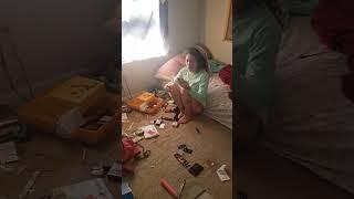 yall wanna see a drug addict go crazy?