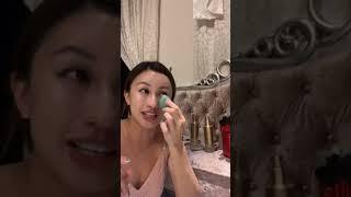 Chinese woman live Tiktok