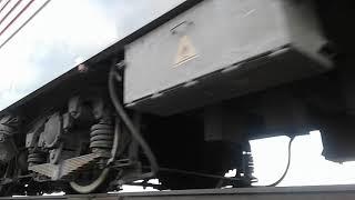 Проезд поезда ВЛ10у885 перед станцией Можайск