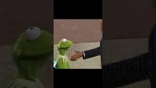 Kermit the Frog meets Obama