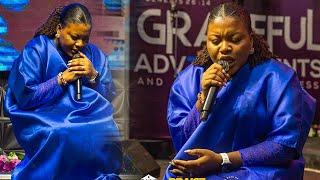 WATCH THIS UNFORGETTABLE WORSHIP EXPERIENCE   WITH SUNMISOLA AGBEBI AT IBADAN