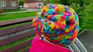 Шапочка с завязками крючком. Hat with crochet ties.