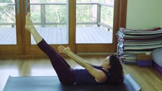 10 minute Yoga Abs with Shanti Yoga Practice