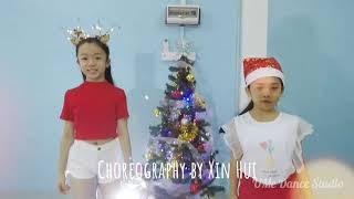 || Merry Christmas || Jingle Bells Rock - Glee Cast || 圣诞节快乐 || UMe Dance Studio ||