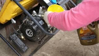 Меняем масло в бензогенераторе \ Change the oil in the gasoline generator