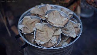 Andhra’s BAHUBALI Idli Only 30₹/- | Vizianagaram Famous Savitri Amma’s Aaviri Kudumu | Street Food