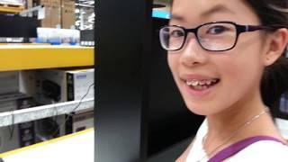 Playing on the Casio CTK 2400 keyboard in Costco *2017*