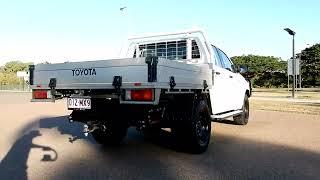 2022 TOYOTA HILUX SR