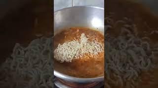 tomato yippee Noodles yummy recipe #shorts