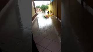 Escorregando na área #1