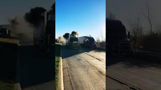 Having Fun With My Passion #peterbilt #rollingcoal #379 #trucking #passion #detriot #18speed #jakes