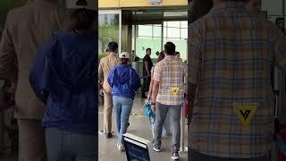 Gauri and Suhana Khan spotted at Mumbai airport