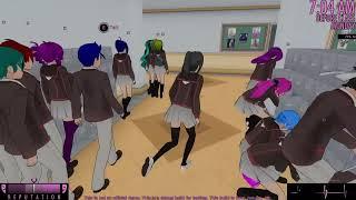 playing the first build i played in yandere simulator!