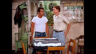 HAPPY DAYS - "Fonzie Moves in Over the Cunninghams Garage" - The Fonz