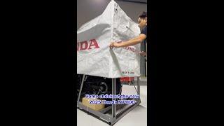 Let's uncrate the 2025 Honda NT1100!