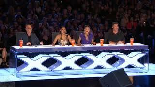 America's got talent 2017  КЛОУН с потрясающим голосом!!!