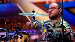 Cornel Hrisca-Munn Armless Drummer WOWS The Judges With Rendition of 'Let Me Entertain You'