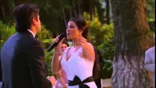 Maite Perroni canta 'Todo lo que Soy' en #LaGata (Boda Esmeralda y Pablo)