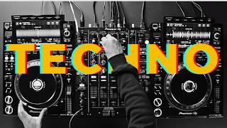 How To Mix Techno Like A Pro DJ In 20 Minutes