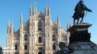 PIAZZA DEL DUOMO IN MILANO, ITALIA