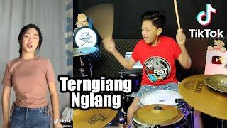 Cewek Viral Joget Tik Tok Terngiang - Ngiang (DJ Remix) Cover By Gilang Dafa