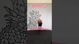 EASY Middle Split Tutorial  #stretching #workout #shorts #gymnastics #split