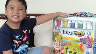 Unboxing of Dino World (Kid's Dough) "04"