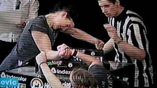STRONG ARMWRESTLING GIRLS