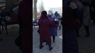 Танцы под гармонь 🪗 в парке Гомеля.