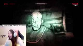 стримерша карина играет в  - OUTLAST