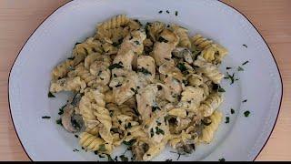 creamy mushroom chicken pasta recipe!