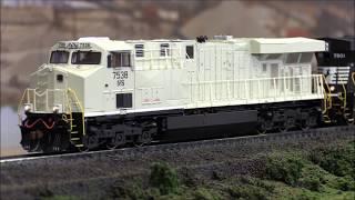 Video Review Athearn Genesis ES40DC/ES44DC GEVO & SoundTraxx Tsunami2