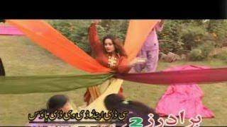 Sta Pa Toro Saro Ki - Nadia Gul - Pakistani Pashto Regional Song With Dance