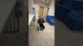 She almost cleaned everything and this cat again  CAT MODE 