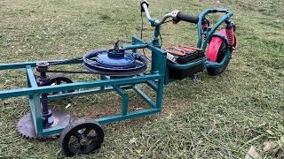 I built A lawn Mower From An Old Electric Bicycle Motor; And It's Very Efficient And Convenient.