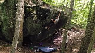 Cilley Flake Sit (V4) | Rumney Bouldering