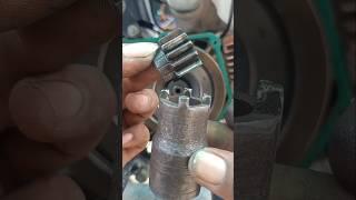 How to clutch nut remove in splendor//How to open bike clutch nut#shortvideo #clutch #bike
