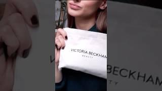 VB quick review. Victoria Beckham 21:50 parfum. Posh lipstick in Girl. Lip Definer liner 04