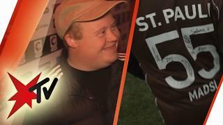 "Two and a down men": Madsi trainiert mit dem FC St. Pauli | stern TV