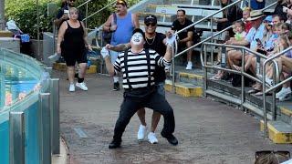 Mime TOM Having Fun at SeaWorld Orlando