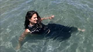 Wetlook - Full leather at beach