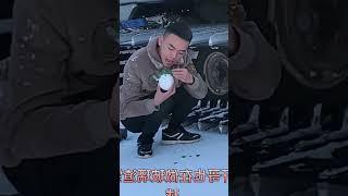 Định ném cục tuyết mà thấy bạn cắm thủy tinh