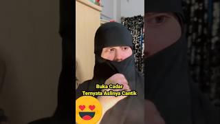 Ternyata ukhti itu cantik.