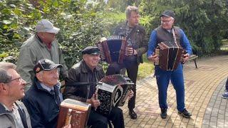 Матаня в четыре гармони. «Играй, гармонь Елецкая!» Елец 04.09.2021.