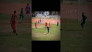 How did bro curve it so well  #trending #viralvideo #football